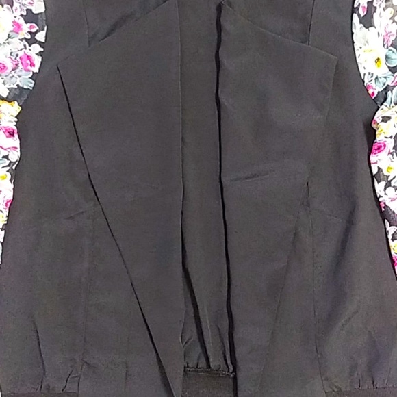 🎯Flower Cardigan (Adult)🎯 - Picture 4 of 7